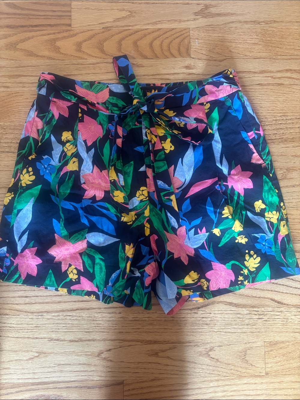 Floral Tie-Waist / Paper Bag Women’s Shorts - J Crew Factory